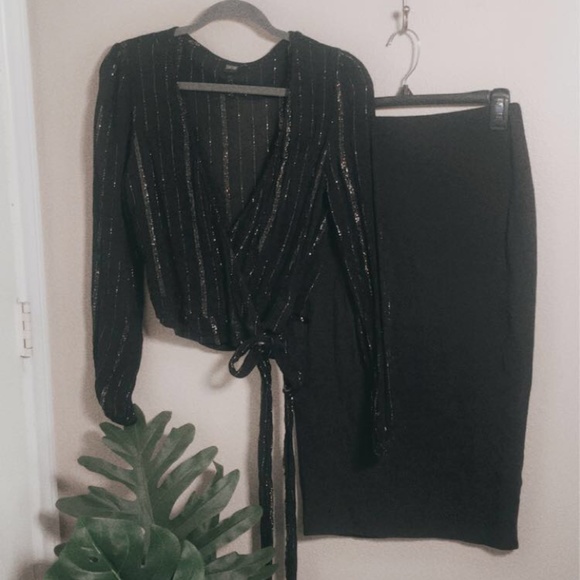 Stone Row Wrap up top - Picture 1 of 3